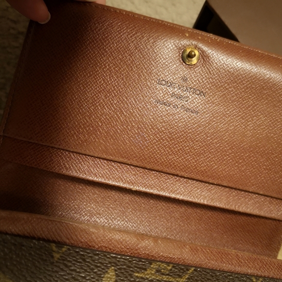 Pre loved Louis Vuitton - Picture 14 of 15